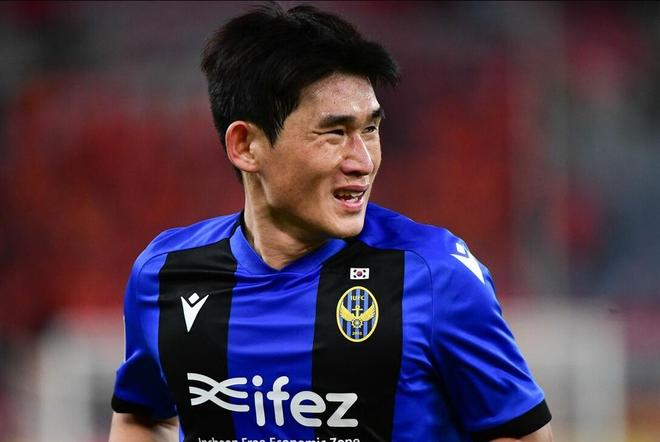 赛后那不勒斯调整名单以备亚冠；绝杀压哨环节打磨；态度坚定；数据趋势出现新变化的简单介绍