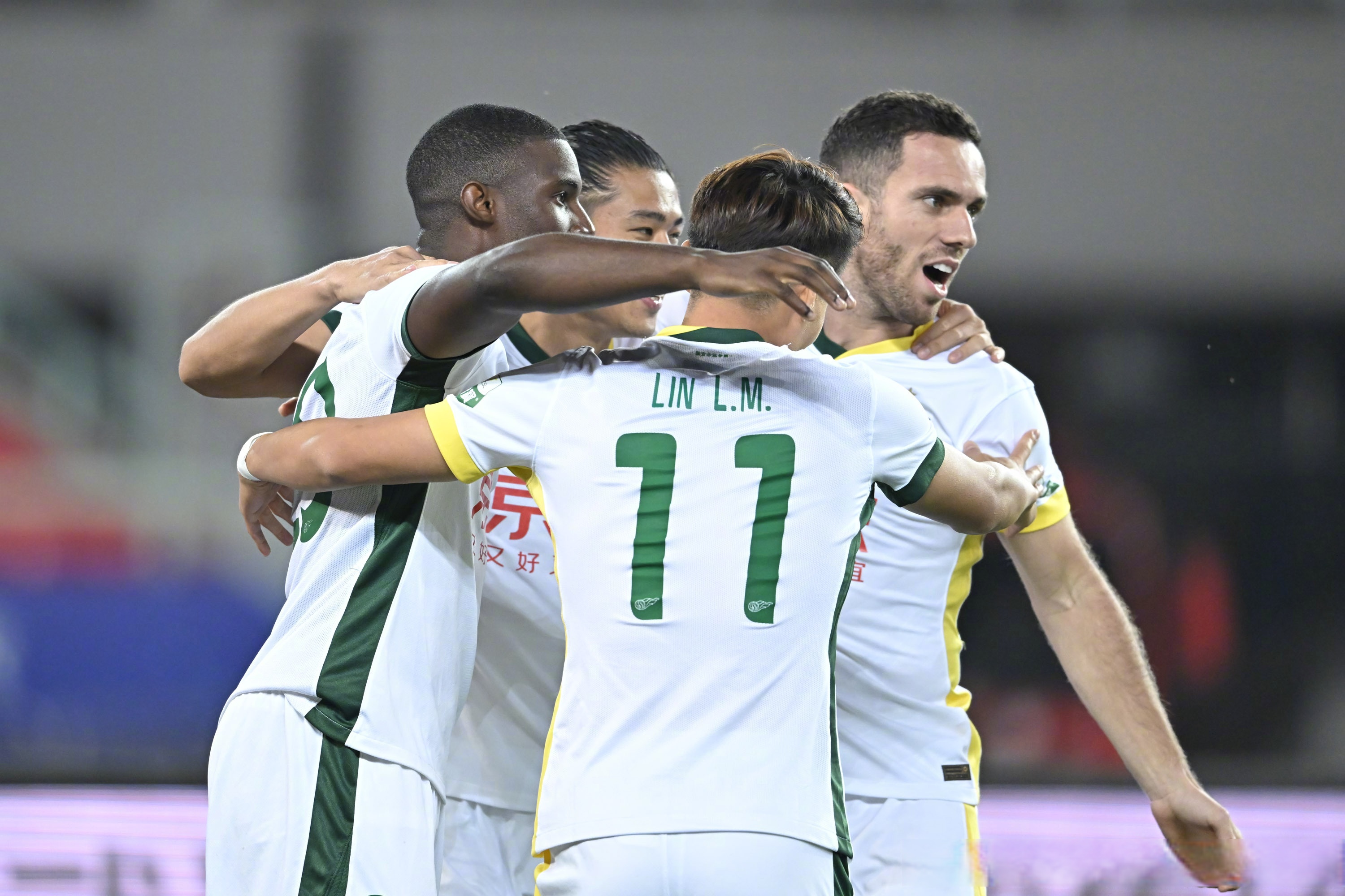 法甲清晨再迎强敌；印第安纳步行者回应争议；主帅态度：悬念犹存；球队文化再被提及的简单介绍